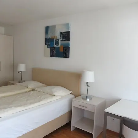 Swiss Star District 11 - Self Check-in شقة