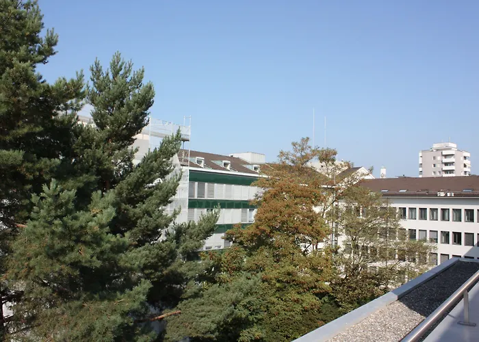 Swiss Star District 11 - Self Check-in ציריך