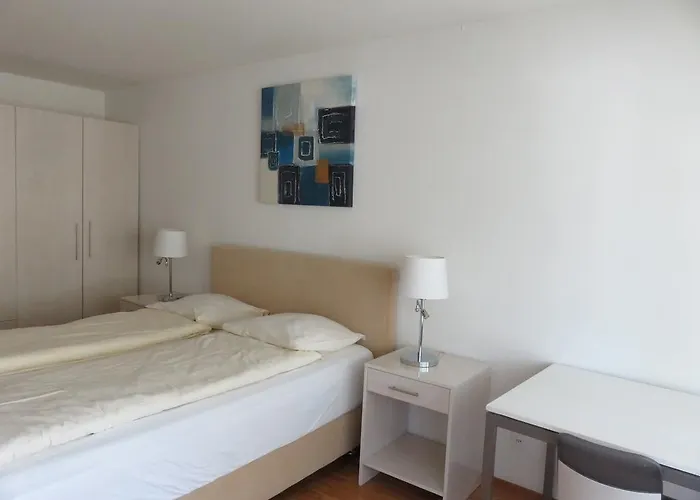 Swiss Star District 11 - Self Check-in Appartement