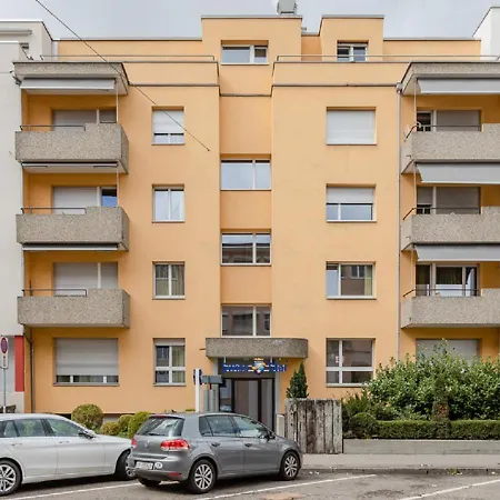 Appartement Swiss Star District 11 - Self Check-in *