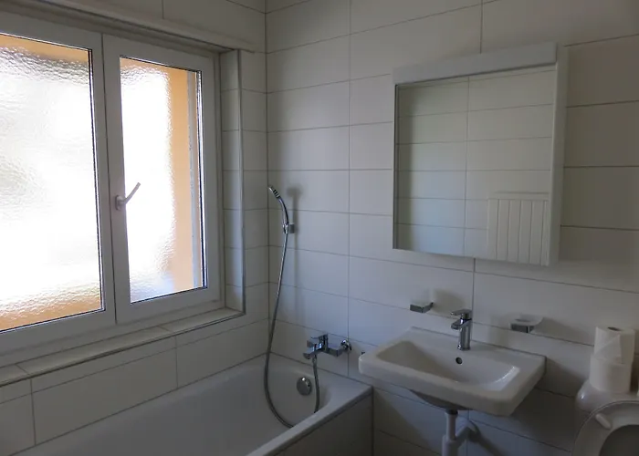 Appartement Swiss Star District 11 - Self Check-in *