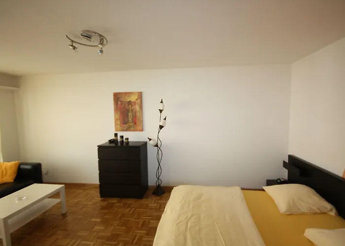 Appartement Swiss Star District 11 - Self Check-in