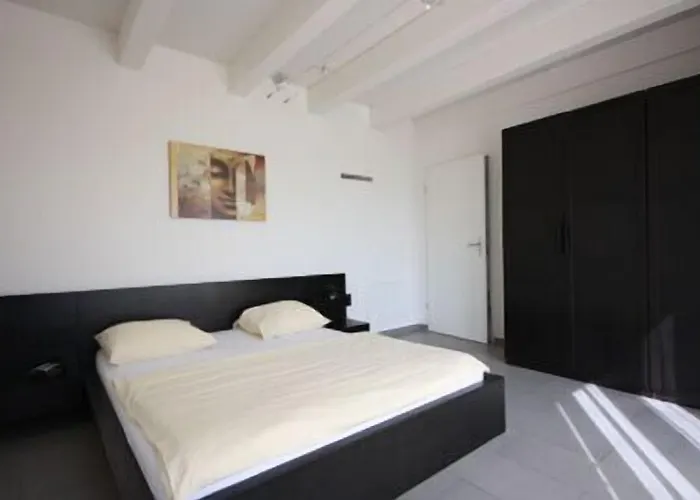 Appartement Swiss Star District 11 - Self Check-in Zurich