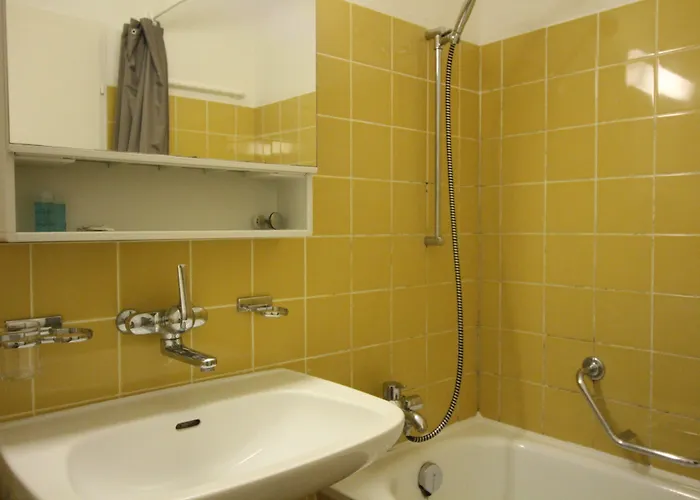 Swiss Star District 11 - Self Check-in Appartement Zurich